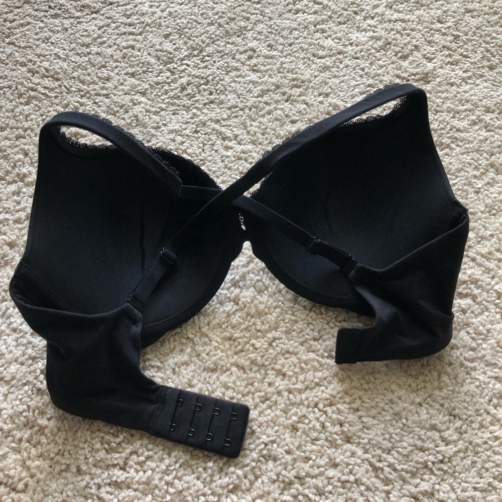 Victoria Secret Bra - Picture 4 of 5